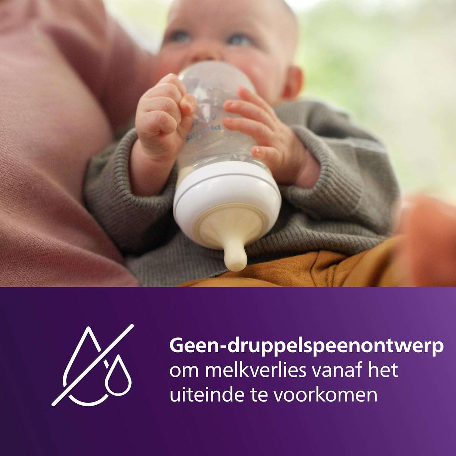 Philips Avent babyfles cadeauset voor pasgeboren baby's - 4 babymelkflessen, ultra soft-fopspeen en flessenborstel, voor baby's van 0-12 maanden en ouder (model SCD838/11)